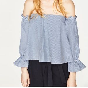 Zara off the shoulder sleeve top blue and white